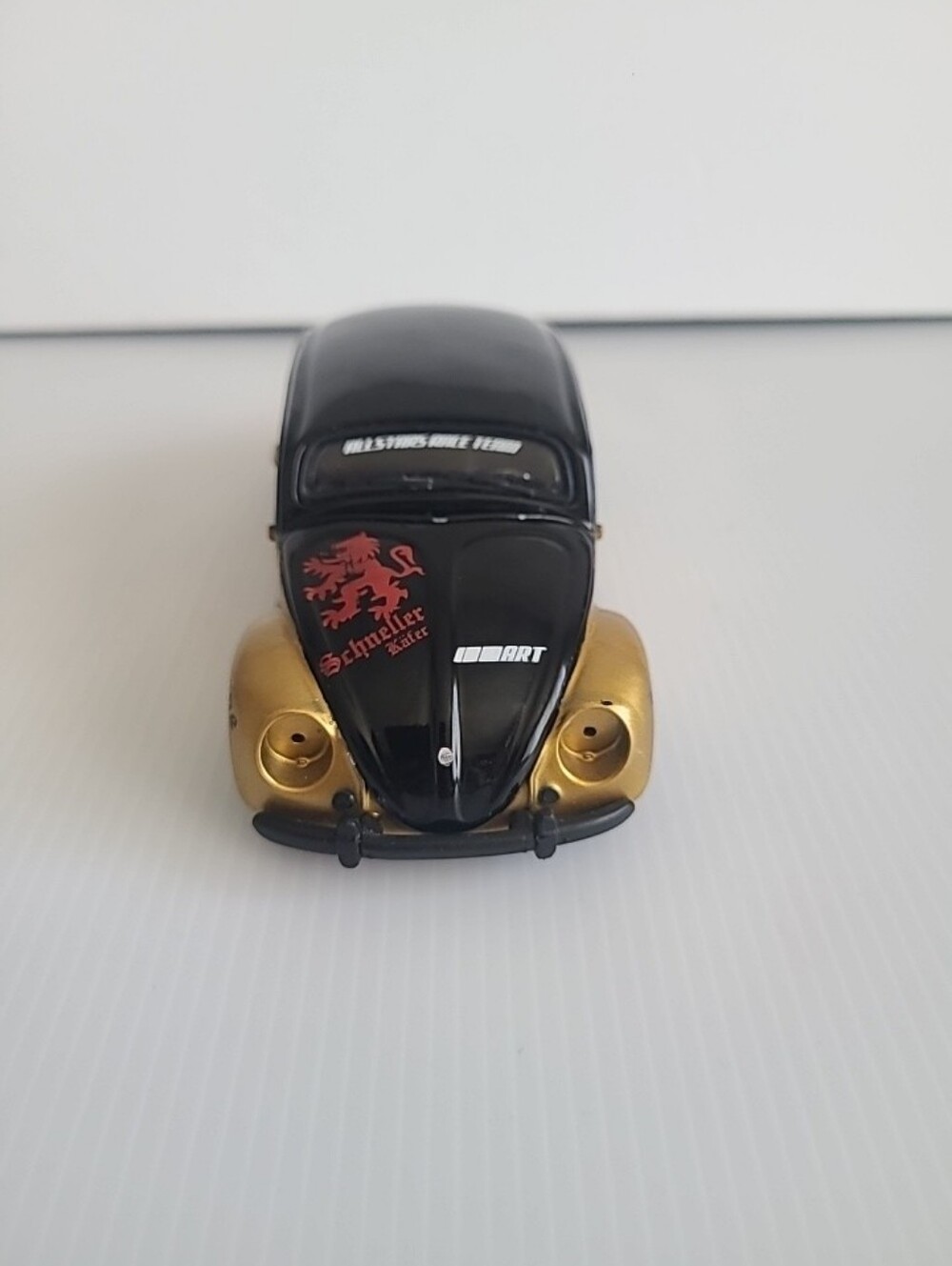 Gold & Black Vintage Beetle Toy Car - 'Schneller' Racer Maisto 1/24 Scale Rare - Picture 3 of 16